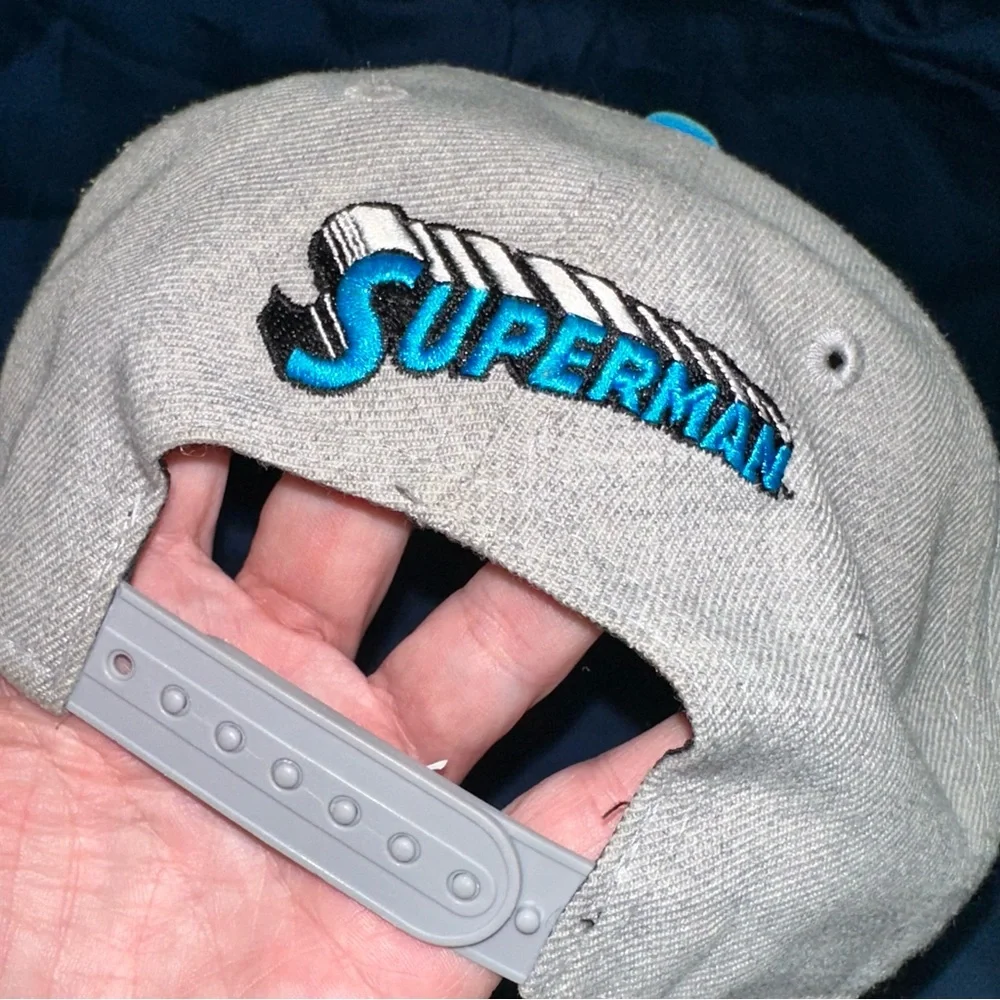 Superman SnapBack Hats (2) DC Comics Super Hero One Size Fits Most Adjustable - Picture 9 of 14